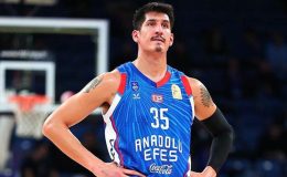 Anadolu Efes’te bir ayrılık daha: Derek Willis